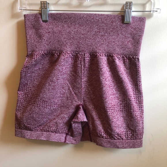 Maroon heathered compression gym shorts - Picture 2 of 4